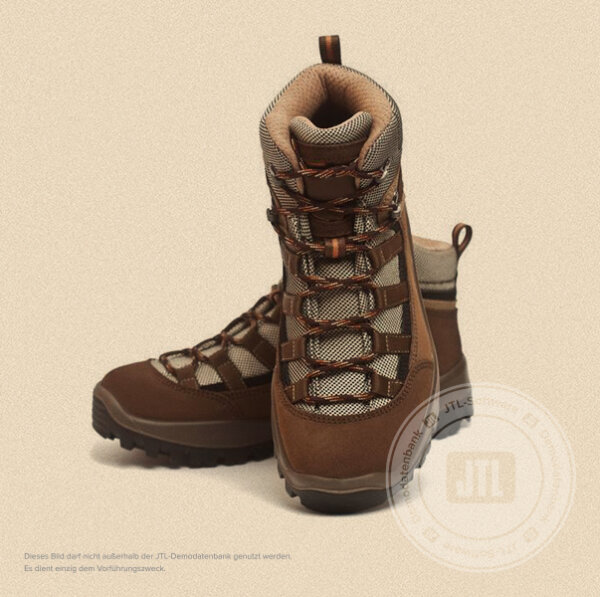 Women’s hiking boots